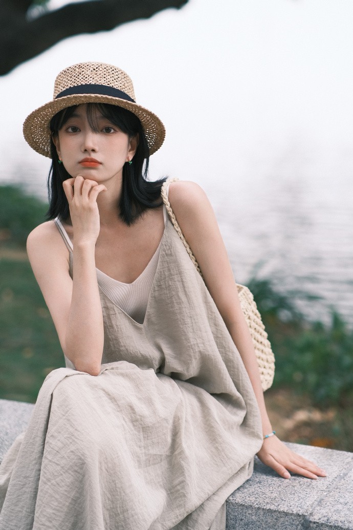 与凤行 封面